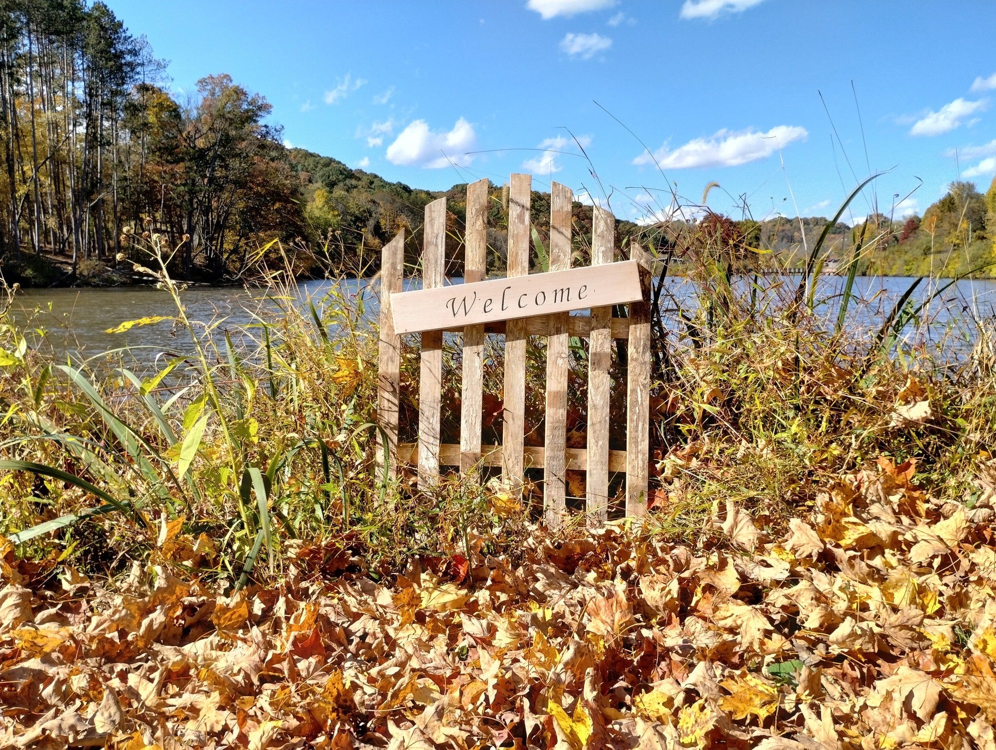 Welcome Fence - Brown