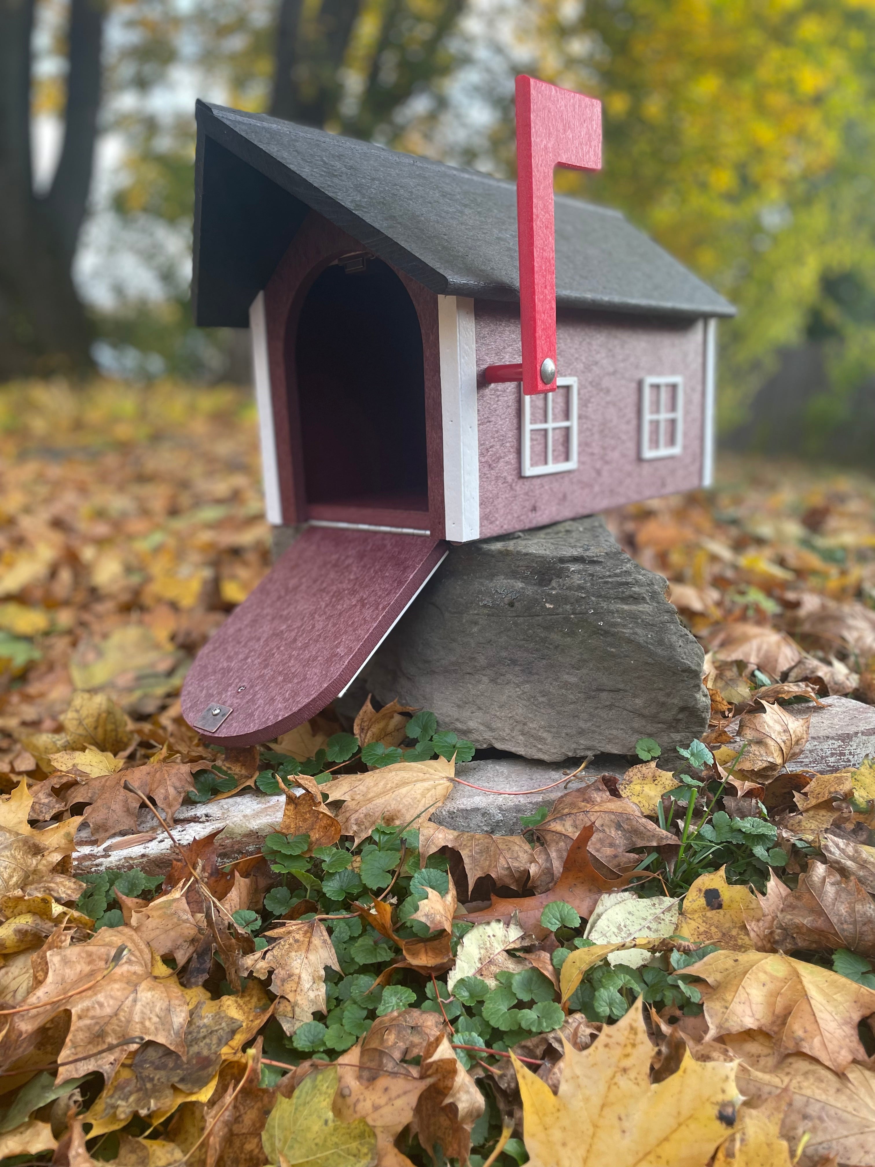 Poly Mailbox Red (black roof and white trim)