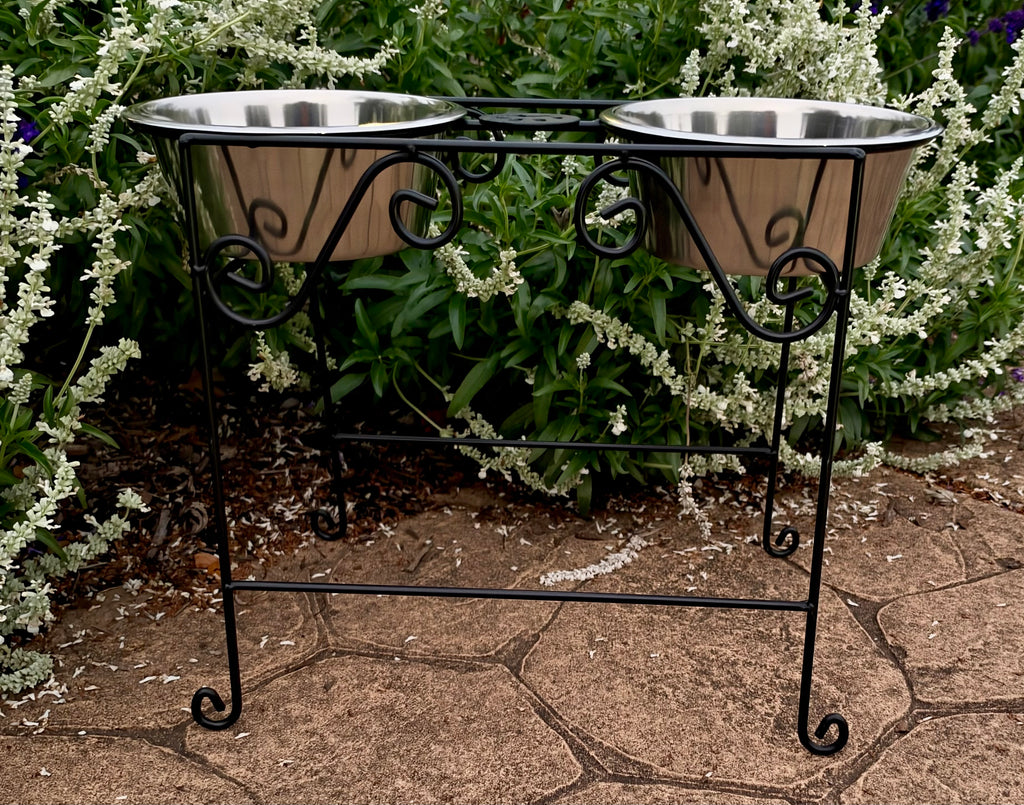Large Pet Feeder